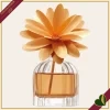 Profumatore d’ambiente in vetro con fiore in legno Cedro e Bergamotto, 60 ml