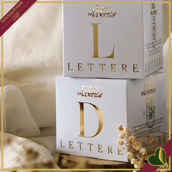 Confetti Maxtris Lettera T, bianchi con mandorla tostata, 200 grammi