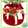Composizione natalizia su pouf in velluto rosso con alberello innevato e decorazioni oro altezza 70 cm