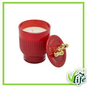 Candela Profumata in Vetro Rosso con Fiocco e Dettaglio Oro – Altezza 11 cm