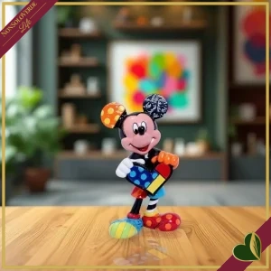 8000000101921-0- Mini statuetta Disney by Britto “Topolino con cuore” in resina dipinta a mano, altezza 9 cm
