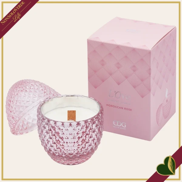 Candela uovo in vetro rosa sfaccettato, profumo Moroccan Rose, altezza 12 cm