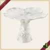 Alzata “Bunny” in ceramica bianca con base coniglietto, lunghezza 23 cm