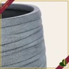 Vaso alto in fibra di vetro e argilla grigio con decoro a righe, altezza 61 cm