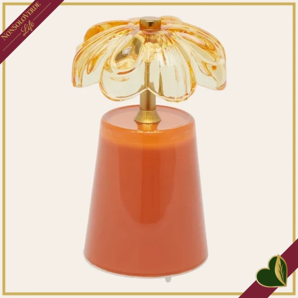 Lampada da tavolo Lily in vetro ambra e dettagli oro, altezza 17,5 cm