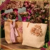 Borsa in paglia con fiori avorio, larghezza 46 cm