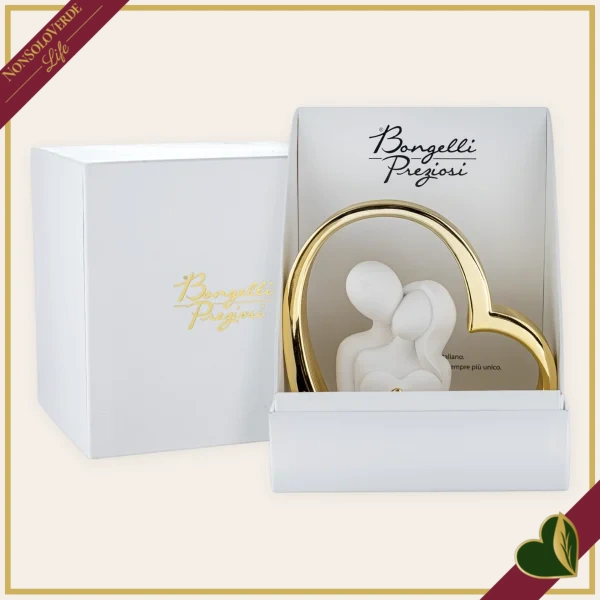 Scultura coppia con cuore e scritta Love in marmorina bianco e oro, altezza 14 cm