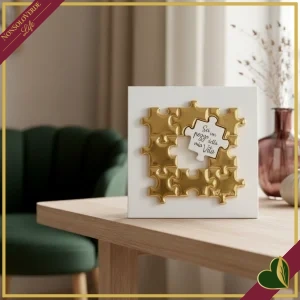 Quadretto decorativo puzzle con frase in marmorina bianco e oro, lunghezza 15 cm