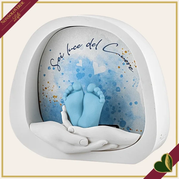 Decorazione luminosa con LED mani con piedini celeste e oro in marmorina bianca, altezza 12 cm