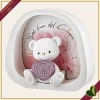 Decorazione luminosa con LED orsetto con cuore rosa in marmorina bianca, altezza 12 cm