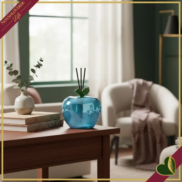 Diffusore decorativo mela azzurro metallizzato “Il Giardino dei Profumi”, altezza 16 cm