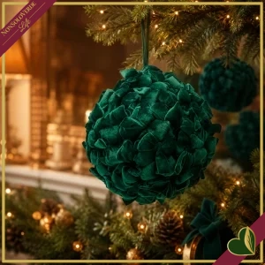 Sfera natalizia verde rivestita di fiocchi in velluto, diametro 22 cm