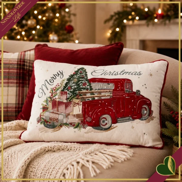 Cuscino natalizio rettangolare avorio con camioncino rosso e regali, lunghezza 50 cm