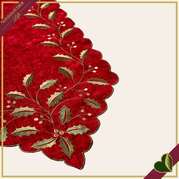 Runner natalizio rosso con agrifoglio ricamato e bordo smerlato, 40x150 cm