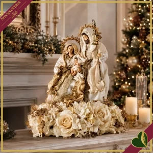 Natività in resina e tessuto avorio e oro su composizione floreale, altezza 60 cm