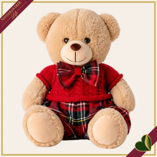 Orsacchiotto in peluche beige con completo rosso e dettagli tartan, altezza 20 cm