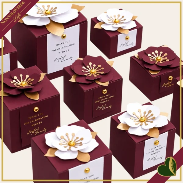 Scatola regalo bordeaux con fiore 3D e dettagli oro, altezza 6,5 cm